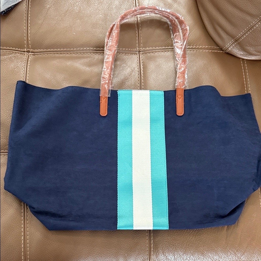 Navy tote bag with stripe detail